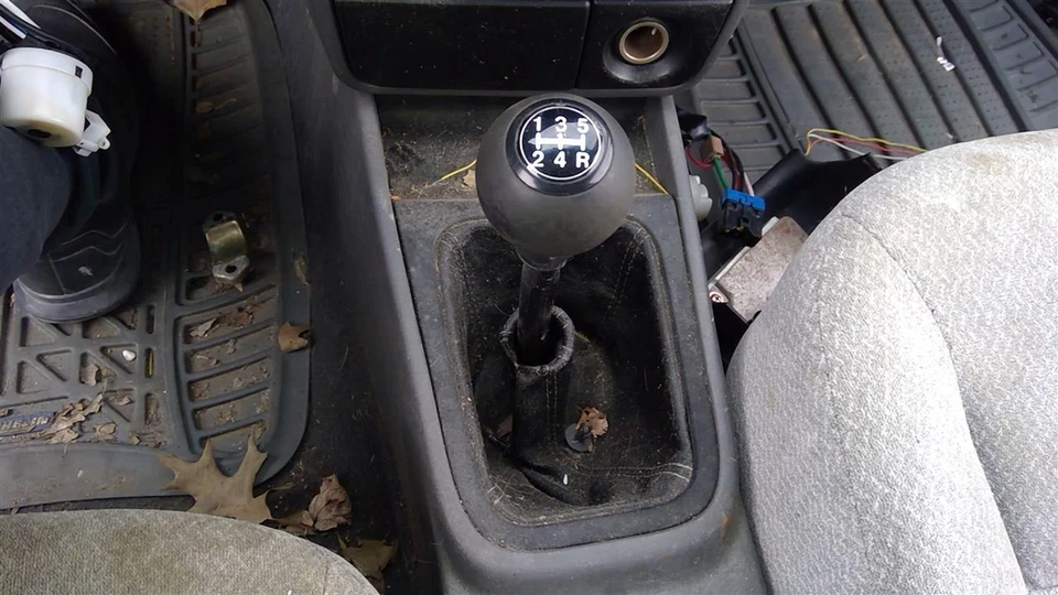 Conjunto de palanca de cambios de transmisión automática usado se adapta a: Kia Spectra 2003 grado A Foto 1 de 4