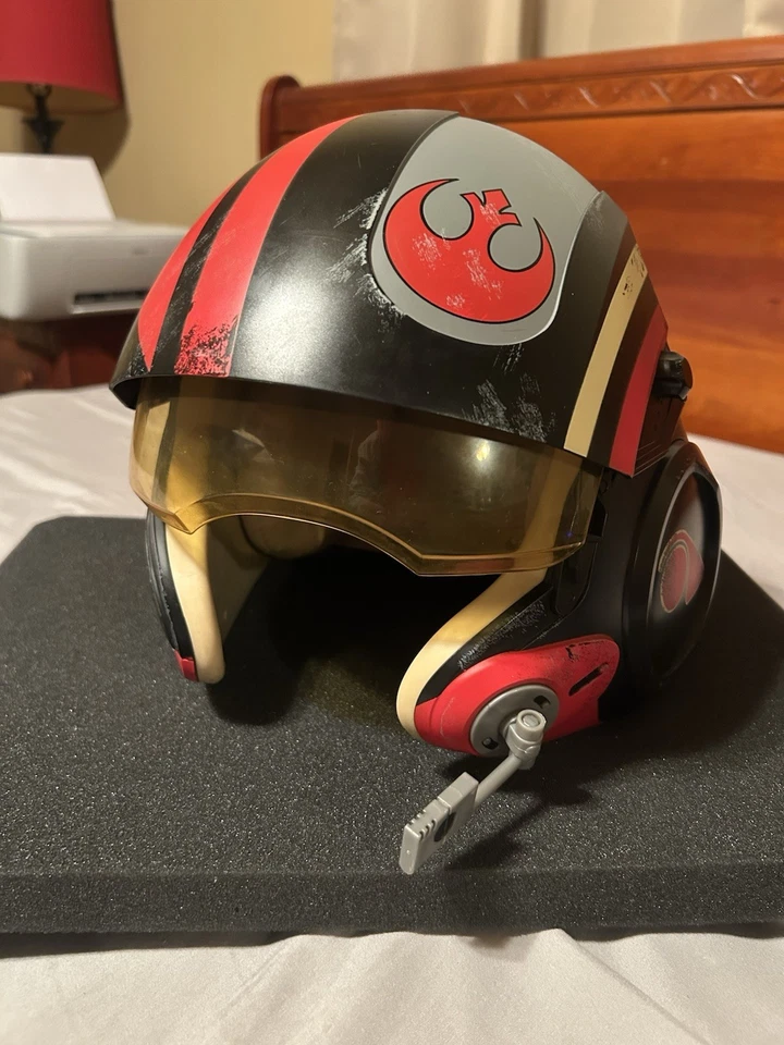 孩之宝星球大战黑色系列坡·达梅隆电子X翼飞行员头盔 — 第 1/4 张图片