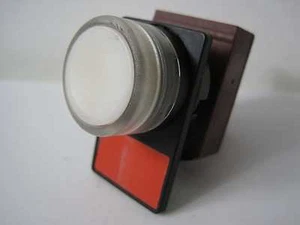 Pulsante luminoso AEG GE bianco portatarga, blocco HS, interruttore ausiliario, pannello lampada - Foto 1 di 3