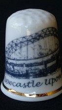 NEWCASTLE UPON TYNE BRIDGE GREAT NORTH RUN MOTT HAY BONE CHINA SOUVENIR THIMBLE