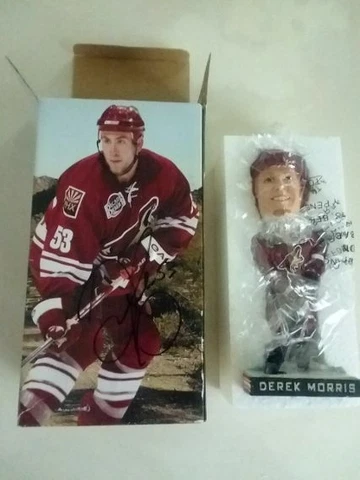 PHOENIX COYOTES Derek Morris autographed SGA bobblehead (MINT IN BOX) March 2007 Cover