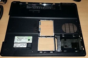 HP COMPAQ PRESARIO M2000 BOTTOM BASE 394285-001 - FREE Post - Picture 1 of 1