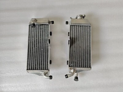 Radiadores de aluminio izquierda + derecha para Yamaha YZ125 2002-2004 Foto 1 de 4