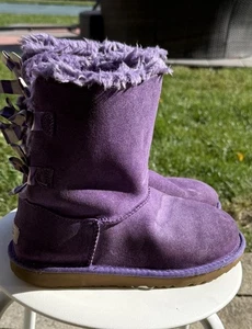 UGG AUSTRALIA Bailey Bow Boot Eléctrico Violeta Talla 6 Mujer Mujer - Imagen 1 de 6