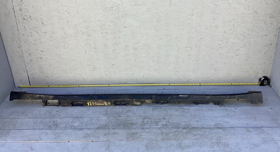 2011-2017 Toyota Sienna Right Passenger Side Skirt Rocker Panel Molding OEM Foto 1 de 4