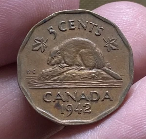 CANADA KM39 5 Cent 1942 Red Color Tombac Low Mintage  - Picture 1 of 2