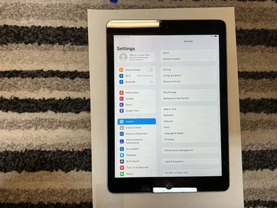 Apple iPad 5th Generation Tablet, 32GB, WiFi, Space Grey, A1822 - Image 1 of 4