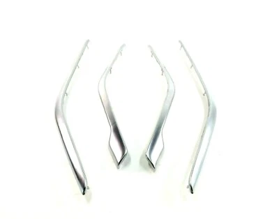 Mercedes Benz CLA250 2014 (C117) juego de tiras de moldura de panel de puerta delantera y trasera (plateado) Foto 1 de 4