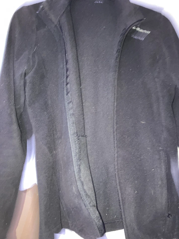 Черная флисовая куртка размер маленький от Mr Quechua - Изображение 1 из 1