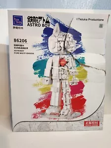 BRICKKK PANTASY Astro Boy Building Set White Version Japanese Anime Read Descrip - Bild 1 von 4
