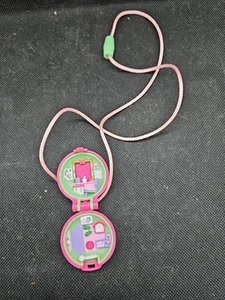 VINTAGE 1991 Bluebird Polly Pocket Pink Locket Necklace - Picture 1 of 7