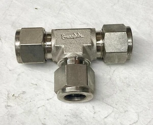 Swagelok SS-810-3 Stainless Union Compression Tee 1/2" x 1/2" x 1/2" Tube - Picture 1 of 2