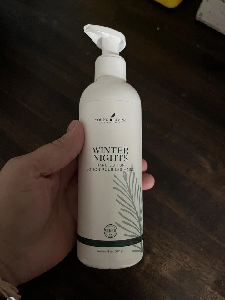 Loción de manos Young Living Winter Nights 8 oz Foto 1 de 1