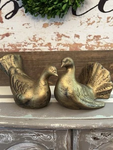 Par de esculturas de paloma dorada estilo italiano de cerámica de colección - Imagen 1 de 17
