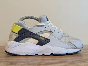 Scarpe da corsa Nike ragazzo Huarache Run DV3479-100 bianche sneakers taglia 7 anni - Foto 1 di 15
