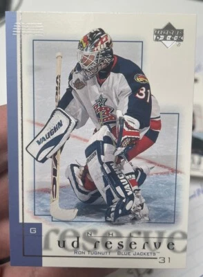 2000-01 UD Reserva #25 Ron Tugnutt Columbus Chaquetas Azules Portero Foto 1 de 2