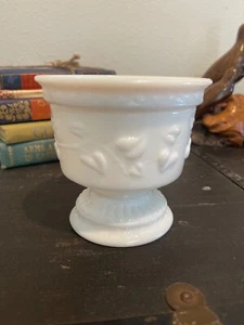 Vintage Milchglas Kompott Bonboniere Blätter Efeu Herzen - Bild 1 von 2