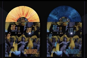 Taylor Swift: The Life Of A Showgirl: Baby, That’s Show Business Edition Bundle - Foto 1 di 7