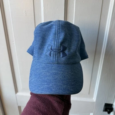 Sombrero deportivo Under Armour azul con logotipo para mujer con correa ajustable Foto 1 de 4