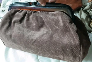Vintage italienische Leder Wildleder braune Clutch Handtasche mit Bakelit Kiss Lock - Bild 1 von 18
