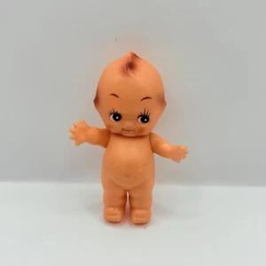 Muñeca Kewpie de vinilo vintage años 70 figura con alas - Imagen 1 de 6