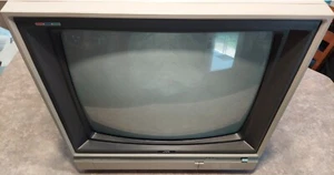 JVC TM-2084U PVM - 19" - 350 Lines - 1984 - 0.47mm Dot Pitch - Composite - VTR - Picture 1 of 24