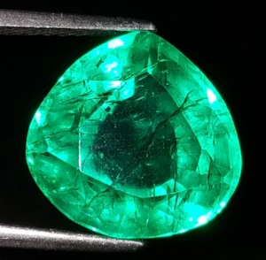Loose Gemstone 10.07 Ct Natural Green Colombian Certified Emerald A Quality gems - Picture 1 of 9