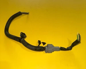 OEM Fan Wire Connector with Pig Tail for 2019 Sentra (Prod Dates from 5/1/18) - Picture 1 of 2