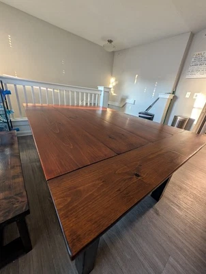 Mesa de comedor de pino de granja con bancos para 6 personas rústica Foto 1 de 4