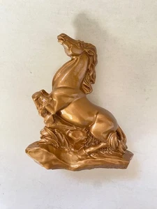 FENG SHUI CHINESISCHES NEUJAHR DES GOLDENEN PFERDES STATUE FIGUR - Bild 1 von 1