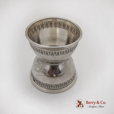 Taza de huevo francesa de doble tamaño bordes ornamentados de plata de ley Paul Frey Foto 1 de 4