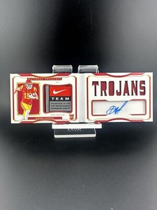 2022 Panini National Treasures Collegiate Drake London RPA booklet /10