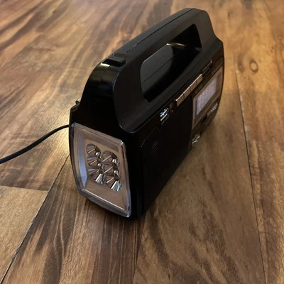 SuperSonic 9 Band AM/FM/SW 1-7 Radio with USB/SD MP3 Playback +LED Light SC-1082 - Image 1 of 3