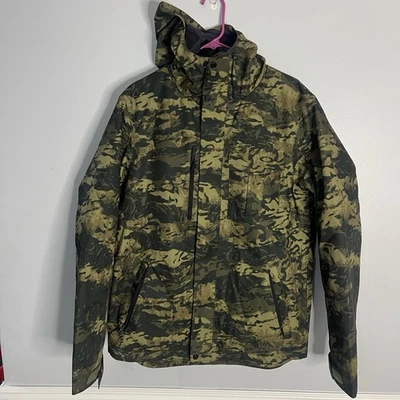 Oakley Core Divisional RC Insulated JacketMens Medium Green Camo - Image 1 of 4