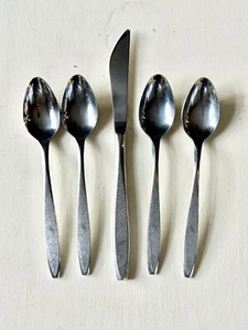 Vintage EKCO Eterna CORSAIR-4 TeaSpoons + 1 Knife-Stainless Japan Flatware 6.75" - Picture 1 of 3