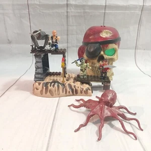Mega Bloks Pyrates Coffer Trap Incomplete - Picture 1 of 9