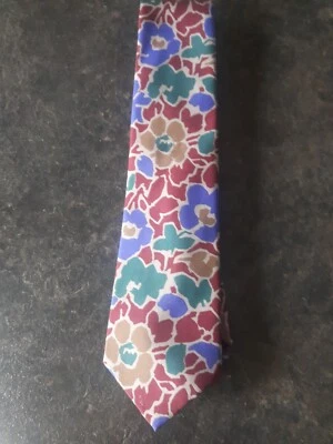 Gravata Executive Club By Manhattan floral comprimento 56" 3" largura 100% poliéster - Imagem 1 de 4