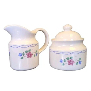 Pfaltzgraff Bonnie Brae Creamer & Sugar Bowl w/ Lid USA Flower Pattern - Picture 1 of 24