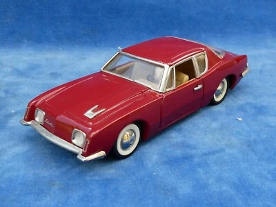SUPERBE TOP ++ BUBY COLLECTOR'S CLASSICS 1:43 STUDEBAKER AVANTI 1964 - Imagen 1 de 4