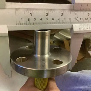 ThermoWell 24” Stem, Flanged 316SS 1/2” NPT Tapered Shank (Enlin) - Picture 1 of 9