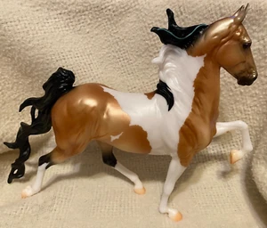 Brand New 2023 Breyerfest Stagecoach Surprise Buckskin Pinto Matte Hamilton - Picture 1 of 12