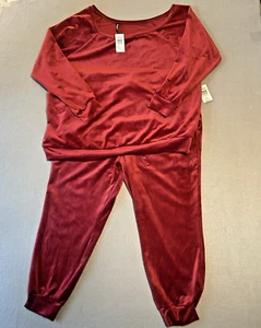 Torrid Sleep 2 Piece Velvet Velour Wine Red Set Butter Soft SIZE 3X - Picture 1 of 10