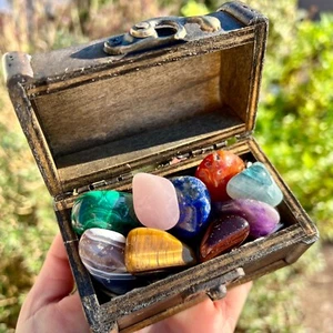 Crystal Treasure Chest Natural Gemstone Tumblestones Healing Stones Crystals - Picture 1 of 4