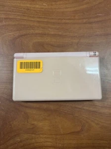Nintendo DS Lite - Pink - Picture 1 of 4