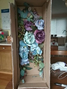 All Season Floral Outdoor Decoration. - Picture 1 of 3