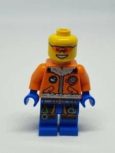 Lego Mini Figure Arctic Explorer - Picture 1 of 4