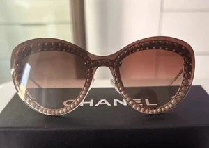 Chanel Sonnenbrille mit wunderschöne Perlen am Brillen Rand ,,neu nie Getragen - Bild 1 von 4