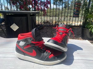 Nike Air Jordan 1 Mid Negro, Rojo y Blanco Hombre Talla 11 - Imagen 1 de 9