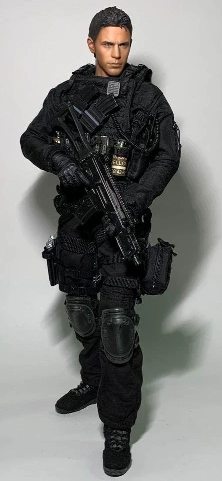 Экшн-фигурка Resident Evil 7 Chris Redfield масштаб 1/6 на заказ без коробки - Изображение 1 из 4