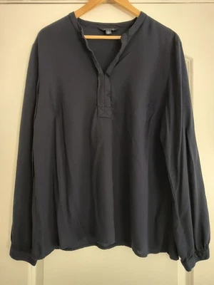 Blusa Tommy Hilfiger Feminina Tamanho XXL Azul Marinho Decote Dividido Manga Longa Minimalista - Imagem 1 de 4